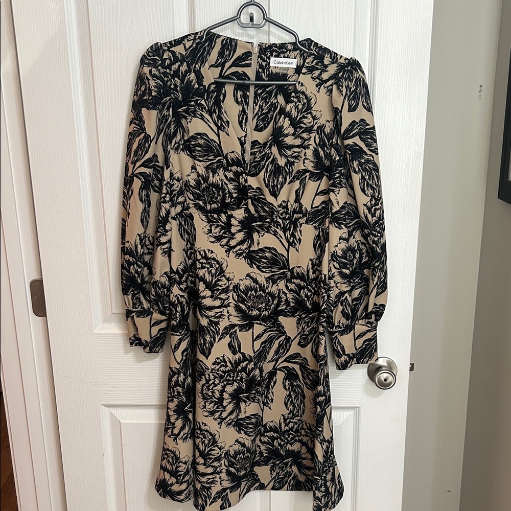 Calvin Klein Black/Beige Floral Print Dress - Size 10